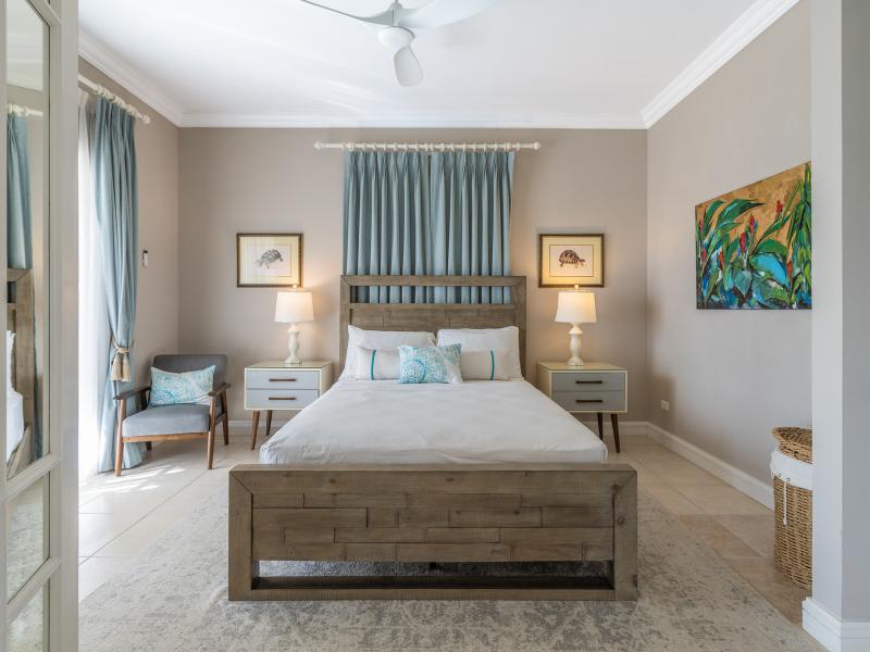 Fosters House - Beachfront , Beachfront villas Barbados , Lower Carlton , St James , West Coast Barbados 