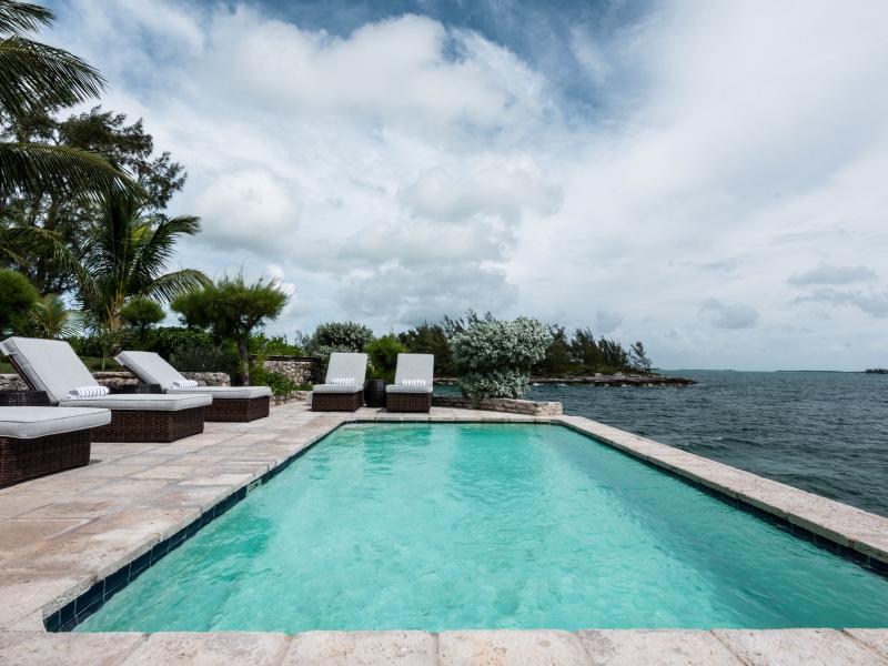 Middle Cay Private Island , Harbour Island 