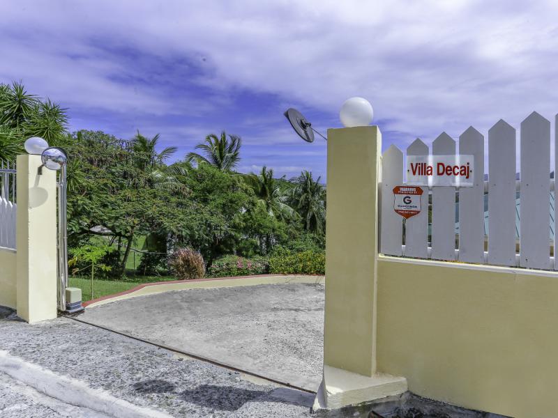 Villa Decaj , Cap Estate 