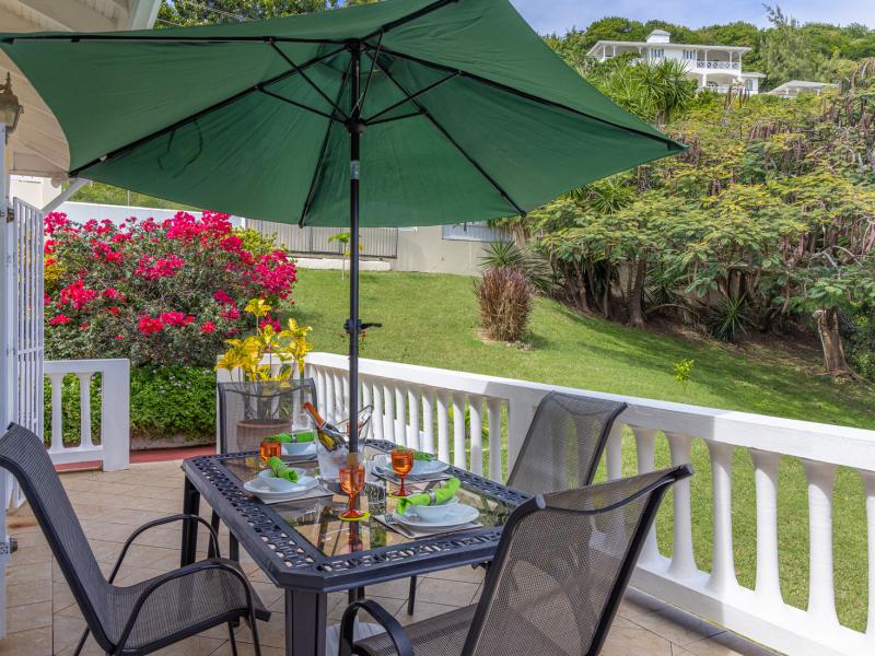 Villa Decaj , Cap Estate 