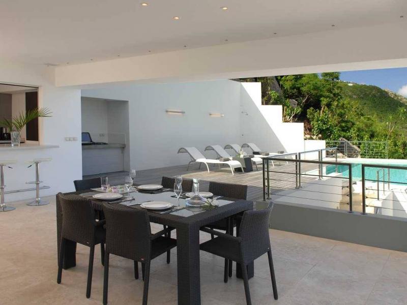 Villa Mata , Flamands 