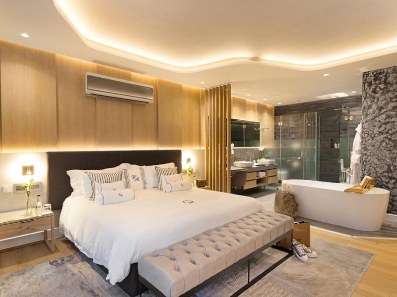 Hollywood Mansion , Cape Town 