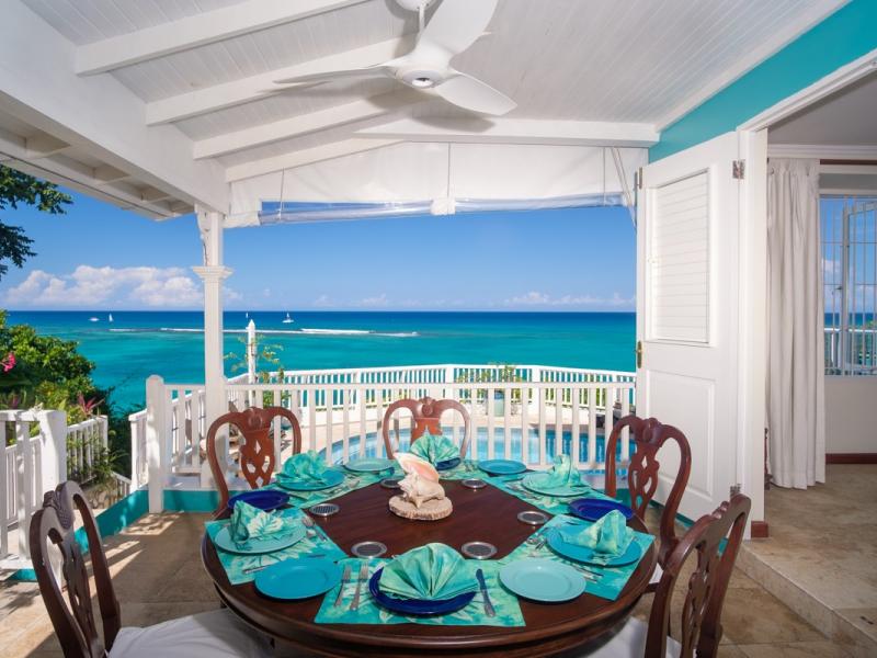 Scotch on the Rocks , Ocho Rios 