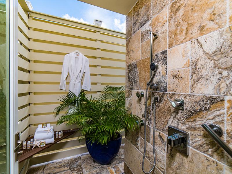 Everything Nice by the Sea , Montego Bay 