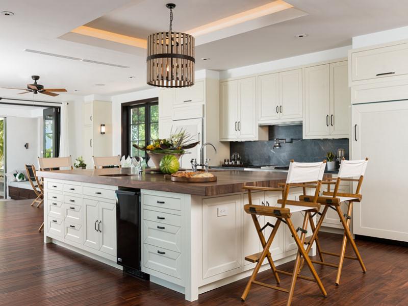 Saving Grace , Grace Bay 