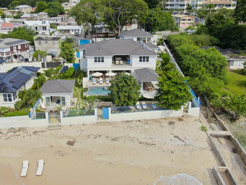 Kaiso - Beachfront , 