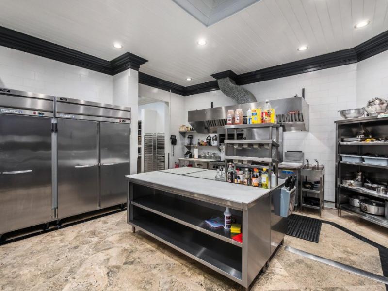 Cove Spring House - Beachfront , Beachfront villas Barbados , St James , The Garden, Barbados , Waterfront villas Barbados , West Coast Barbados 