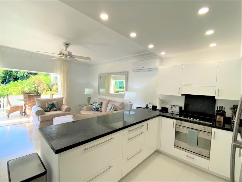 Glitter Bay 107 , Beachfront villas Barbados , Glitter Bay , Porters , St James , West Coast Barbados 