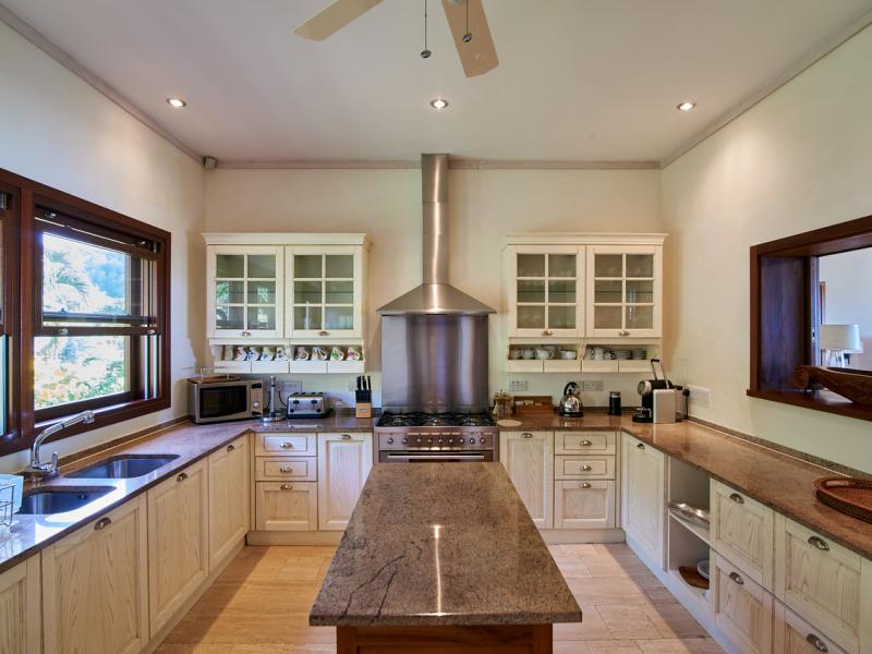 Silver Turtle Villa , Canouan Island, St. Vincent and the Grenadines 