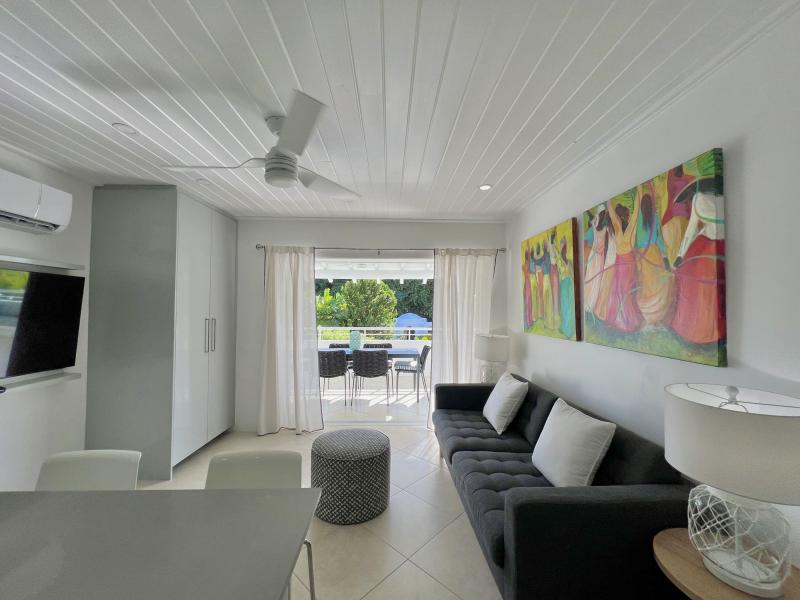 Glitter Bay 204 - Sea Men's Inn , Beachfront villas Barbados , Glitter Bay , Porters , St James , West Coast Barbados 