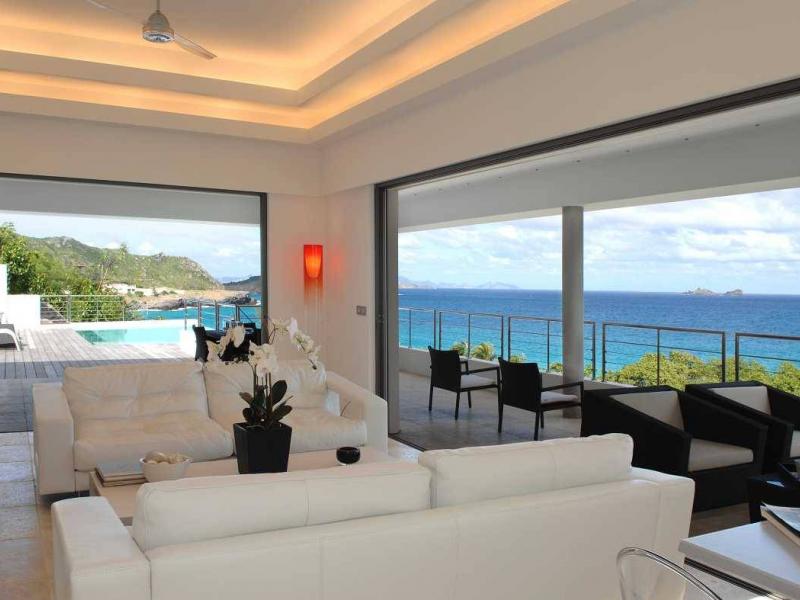 Villa Mata , Flamands 