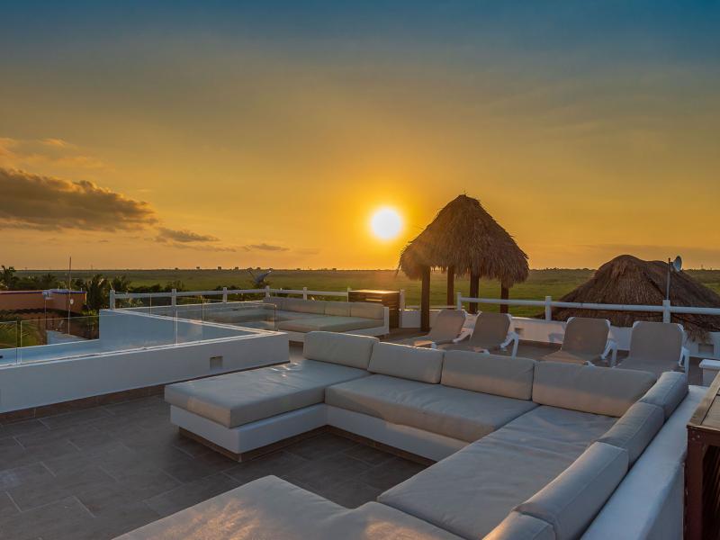 Villa Lola , Soliman Bay 