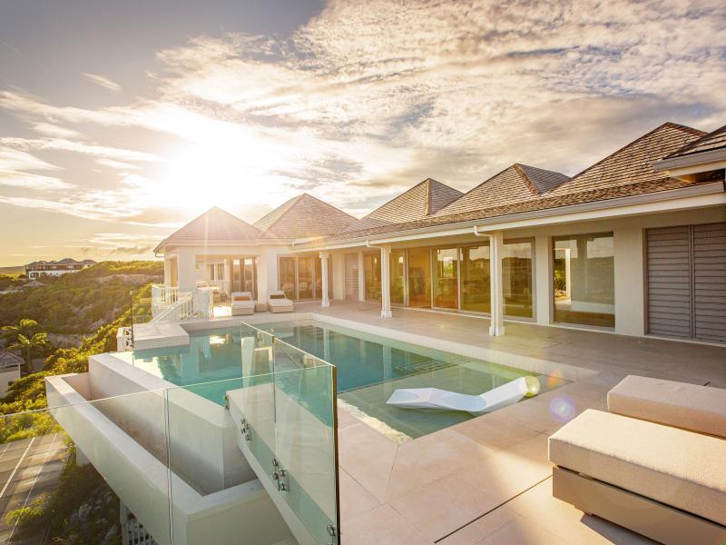 Villa Moonridge , Nonsuch Bay 