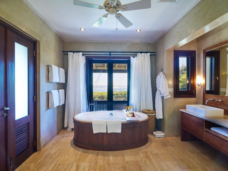 Big Blue Ocean Villa , Charlstown 