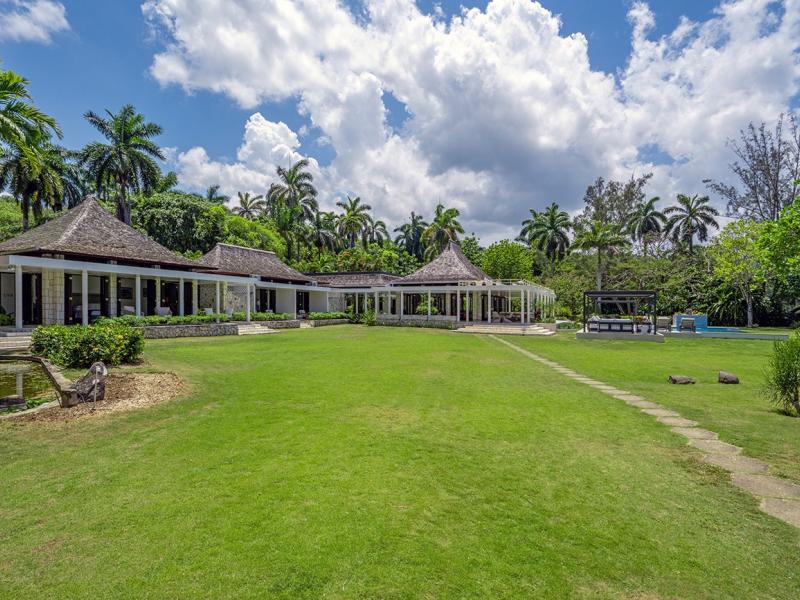 Noble House by the Sea , Montego Bay 