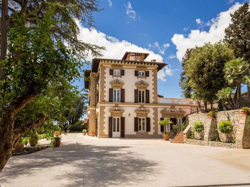 Villa Bolgheri , Tuscany 