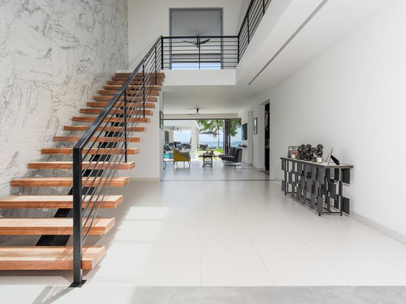 Villa Onyx , Beachfront villas Barbados , St Peter , West Coast Barbados 