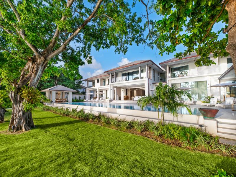 One Beachlands - Beachfront , 