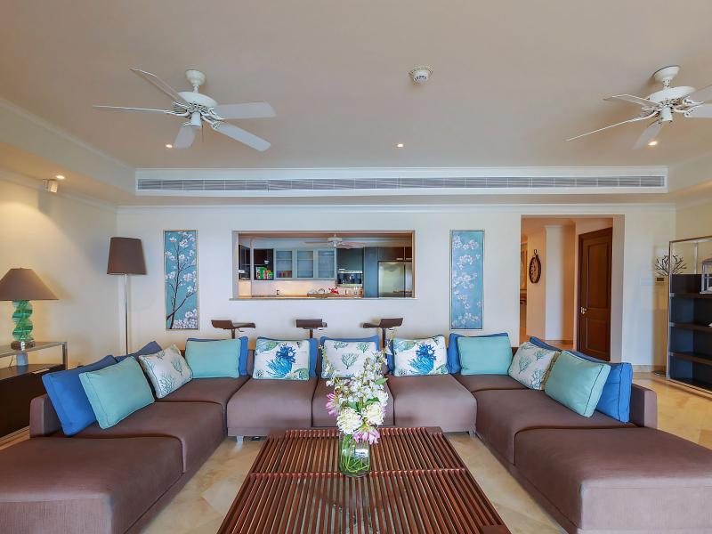 Sandy Cove 201 - Beachfront Paradise , Beachfront villas Barbados , Sandy Cove , St James , West Coast Barbados 