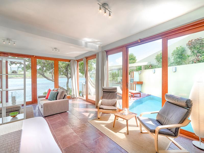  Cocoa Cove Resort , St Georges 