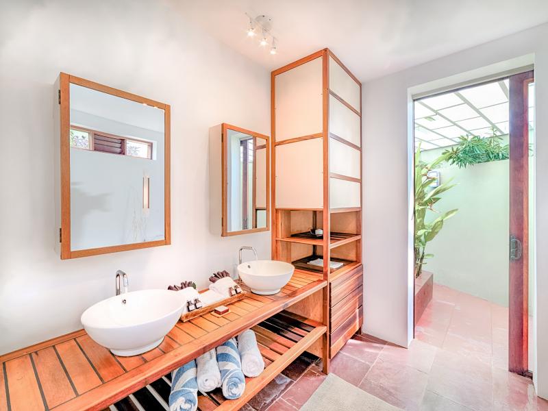  Cocoa Cove Resort , St Georges 