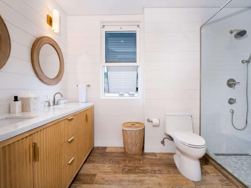 Sea Breeze Beach Villa , Beachfront villas Barbados , Fitts Village , St James , West Coast Barbados 