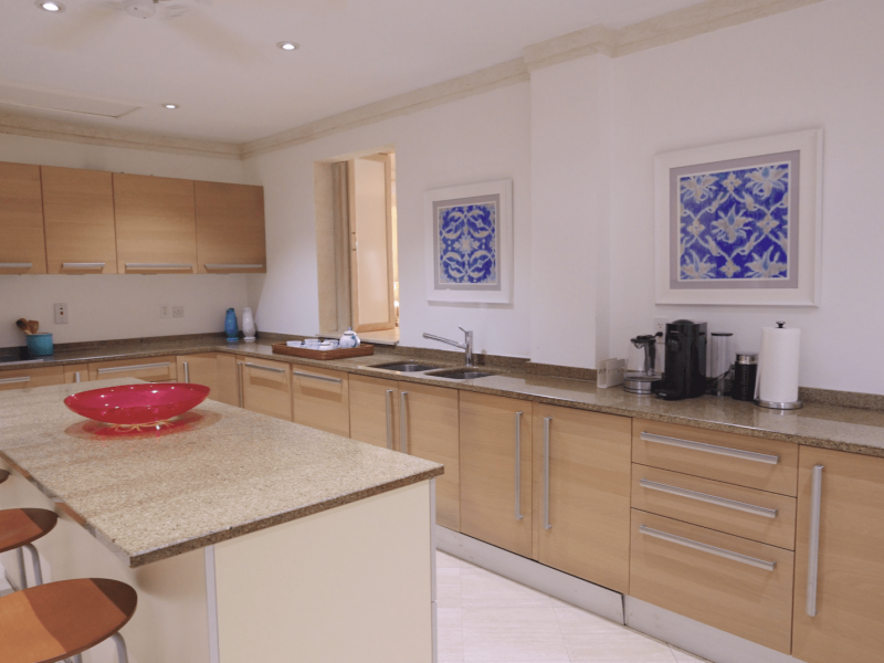 Smugglers Cove 5 , Beachfront villas Barbados , Paynes Bay , St James , West Coast Barbados 