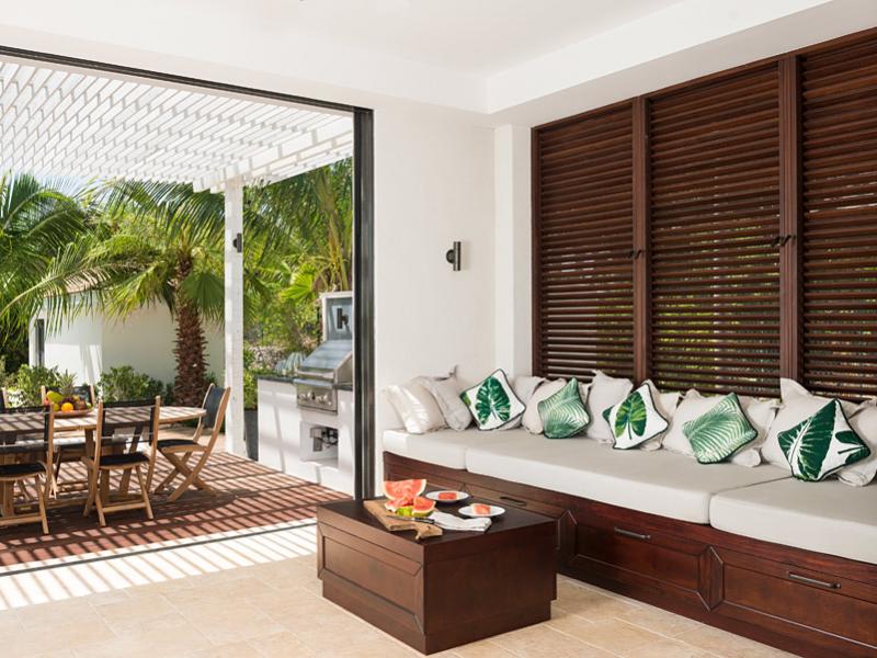 Saving Grace , Grace Bay 