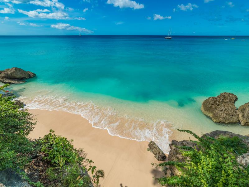 Sandy Cove 302 - The Pearl Beachfront , Beachfront villas Barbados , Prospect , Sandy Cove , St James , West Coast Barbados 