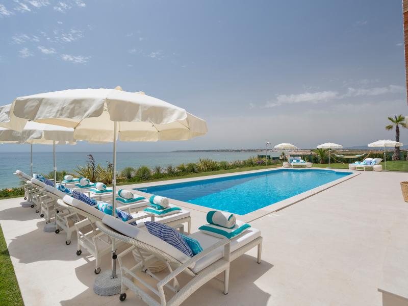 Villa Hibiscus - Vila Vita Parc Collection , Algarve , Western Algarve 