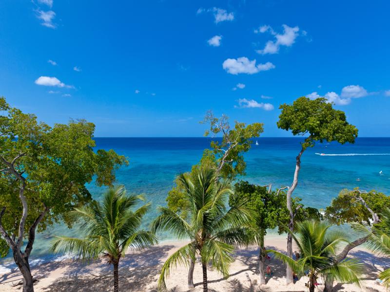 Waterside 402 , Beachfront villas Barbados , Paynes Bay , West Coast Barbados 