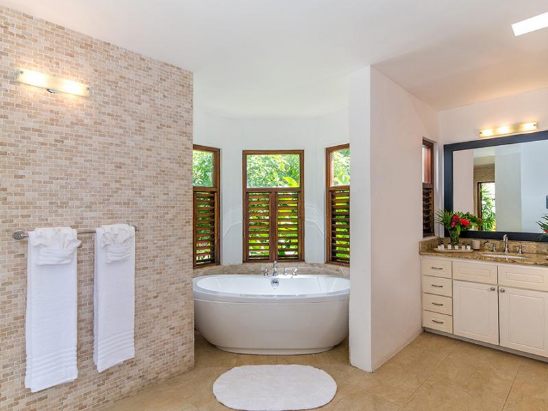 Allamanda , Montego Bay 