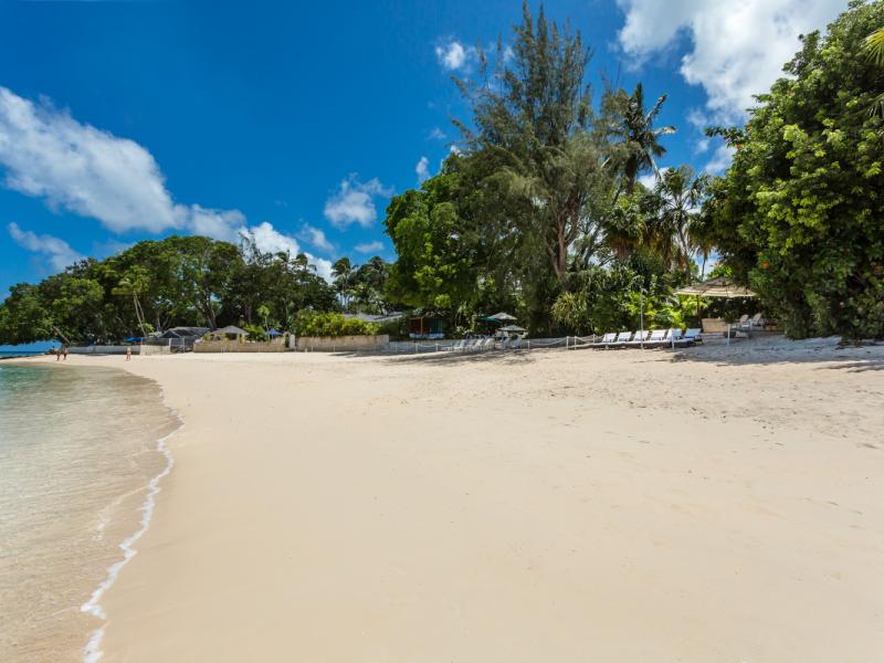 Sandy Lane Beach -Bluff House & Cottage , Beachfront villas Barbados , Sandy Lane Beach , Sandy Lane Estate , St James , West Coast Barbados 
