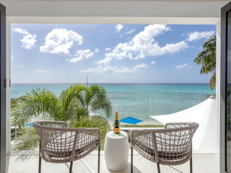 Dolphin Beach House - beachfront , Beachfront villas Barbados , Fitts Village , St James , West Coast Barbados 