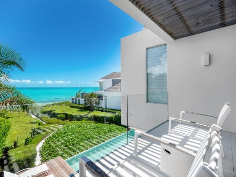 Villa Hyperion , Long Bay 