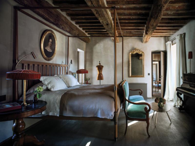 Castello di Reschio Estate and Villas , Tuscany 