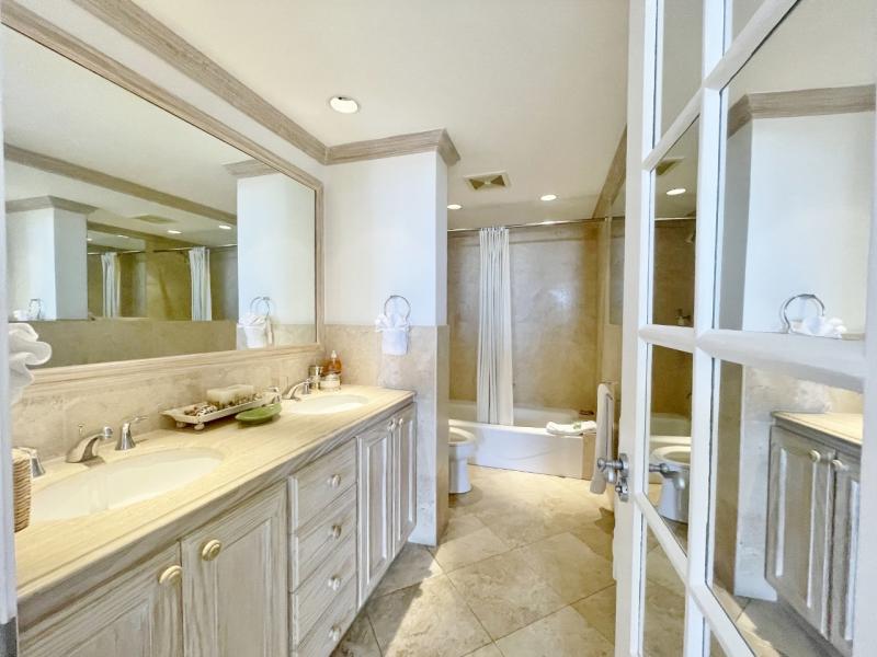 Villas on the Beach 101 , Beachfront villas Barbados , Holetown , St James , Villas on the Beach, Barbados , West Coast Barbados 