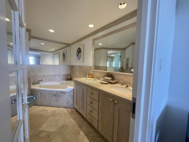 Villas on the Beach 101 , Beachfront villas Barbados , Holetown , St James , Villas on the Beach, Barbados , West Coast Barbados 