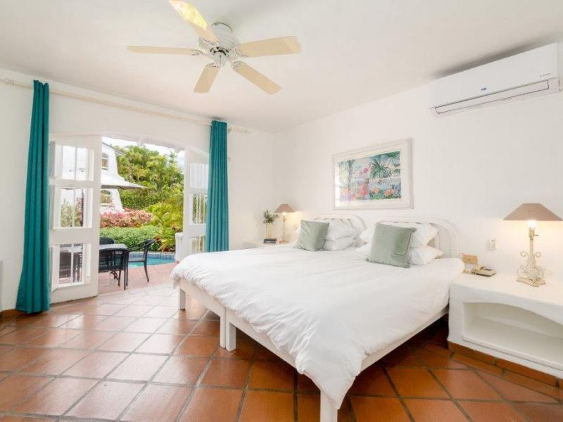 Merlin Bay Villa Ocean View , Beachfront villas Barbados , Merlin Bay , St James , The Garden, Barbados , West Coast Barbados 