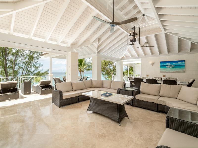 Old Trees 302 - La Mirage Penthouse , Beachfront villas Barbados , Old Trees , Paynes Bay , St James , West Coast Barbados 