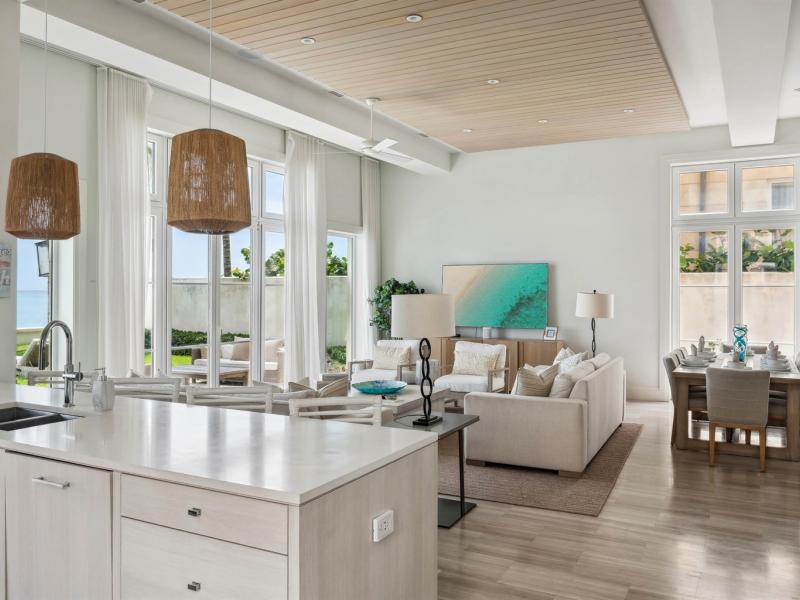 On Beach Time , Nassau 