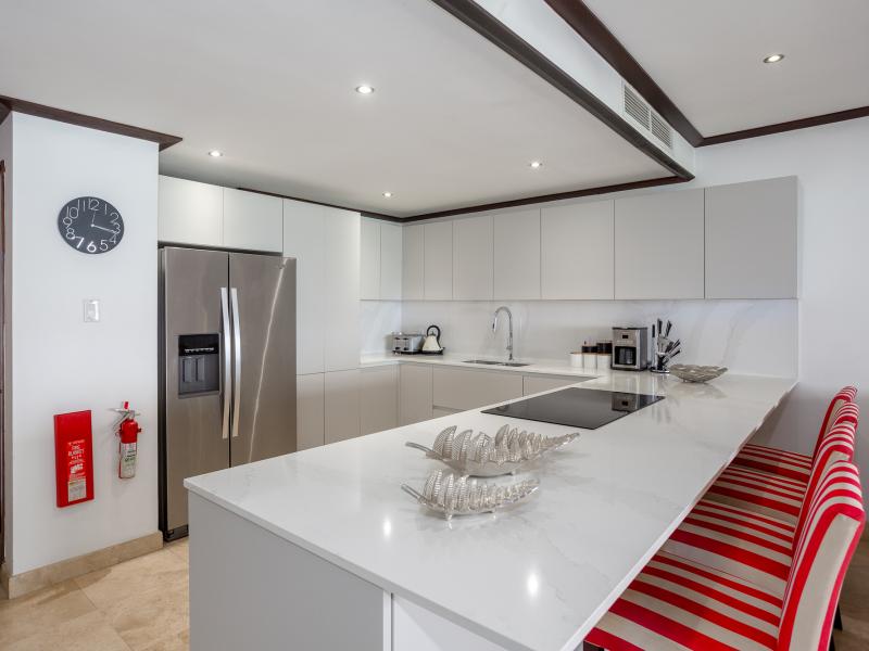 Coral Cove 5 - Shutters , Beachfront villas Barbados , Coral Cove , Paynes Bay , St James , West Coast Barbados 