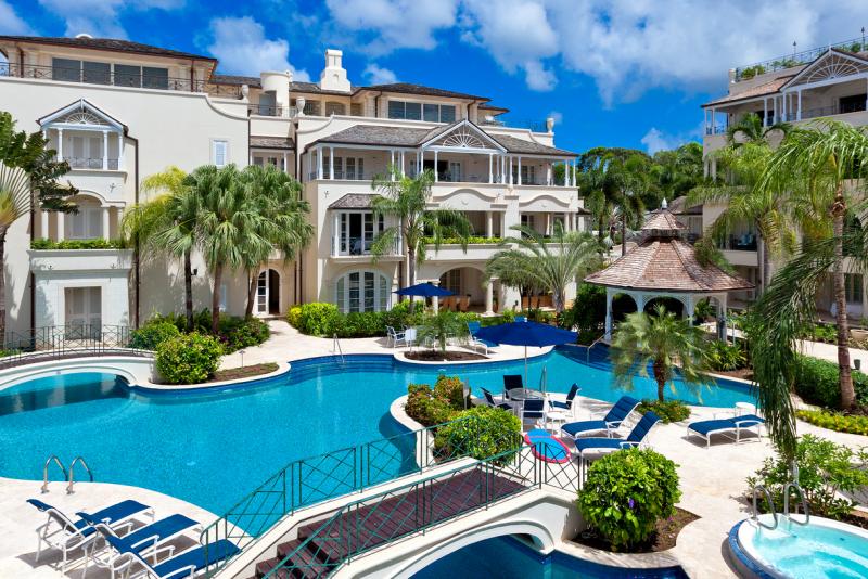 Schooner Bay 306 - Beachfront