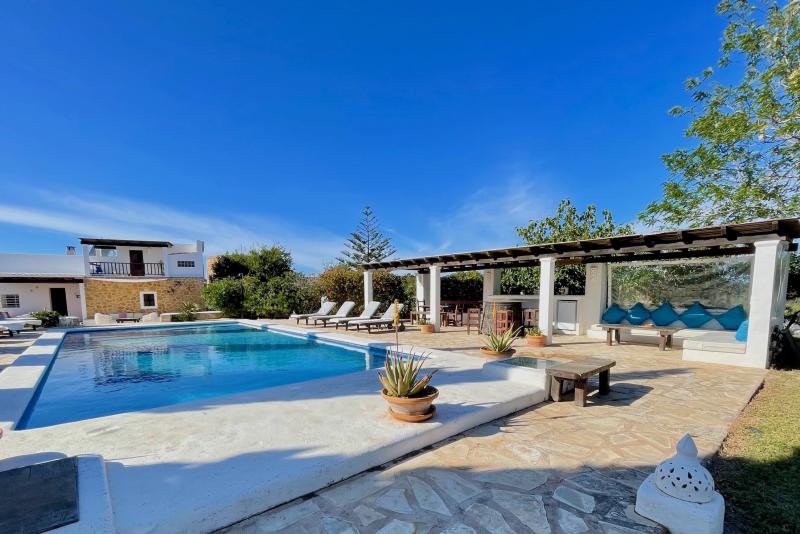 Can Elissa Can Elissa