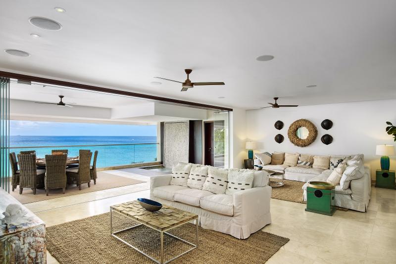 Portico 3 - Beachfront  Portico 3 - Beachfront