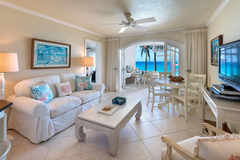 Reeds House 13 - Beachfront Penthouse Reeds House 13 - Beachfront Penthouse