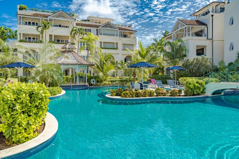 Schooner Bay 112 - Moonshine - Beachfront Schooner Bay 112 - Moonshine - Beachfront